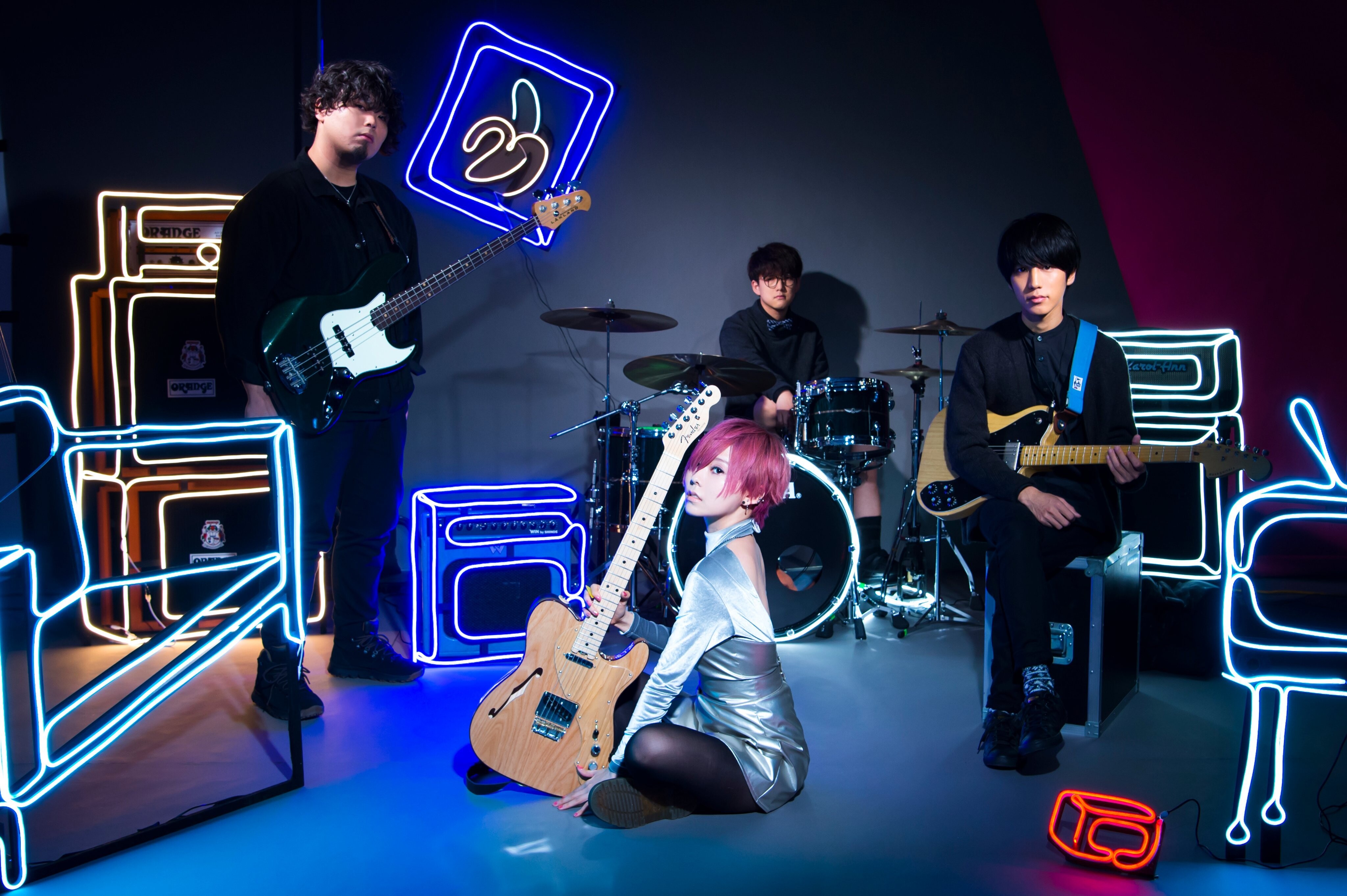 https://s3.radikal.cloud/2025/10/24/Album-review-Polkadot-Stingray080b074165ab301b.jpg