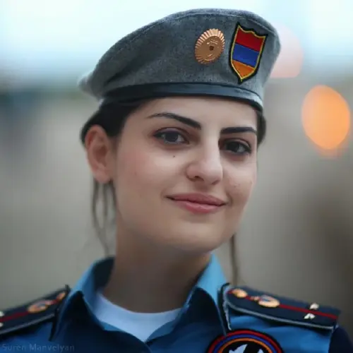 https://s3.radikal.cloud/2026/08/13/hWioYYa427bcfa6a9b3eef.md.webp